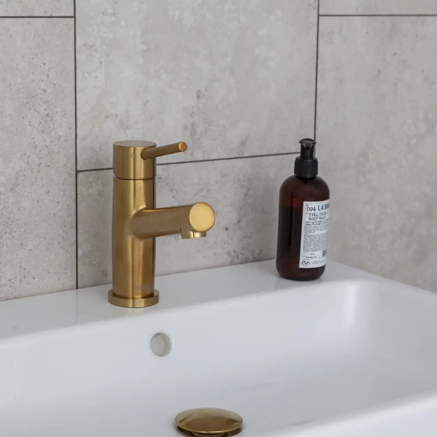 Adora Håndvaskarmaturer^Imperia håndvaskarmatur børstet guld