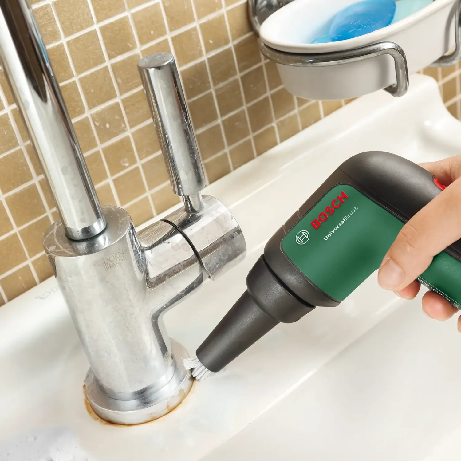 Bosch gør det selv Rengøringsartikler|Tilbehør Til Kontor Og Værksted^Bosch UniversalBrush rengøringsværktøj 3,6V USB