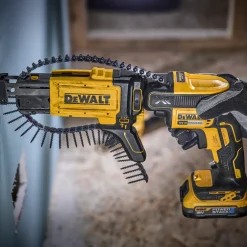 DeWALT Bore- Og Skruemaskiner^DCF620E1K gipsskruemaskine med powerstack batteripakke
