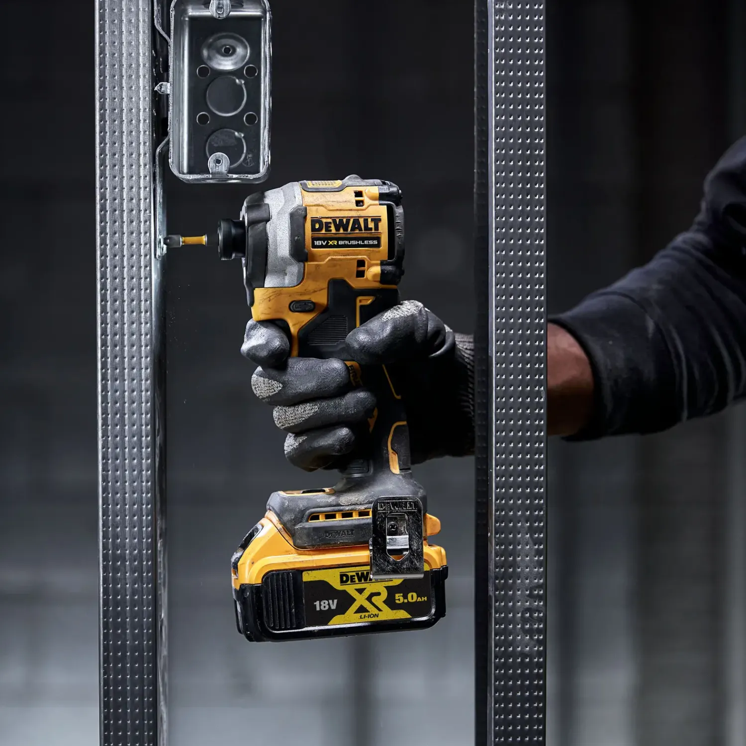 Online DeWALT DCF850N-XJ 18V slagbore/skruemaskine solo