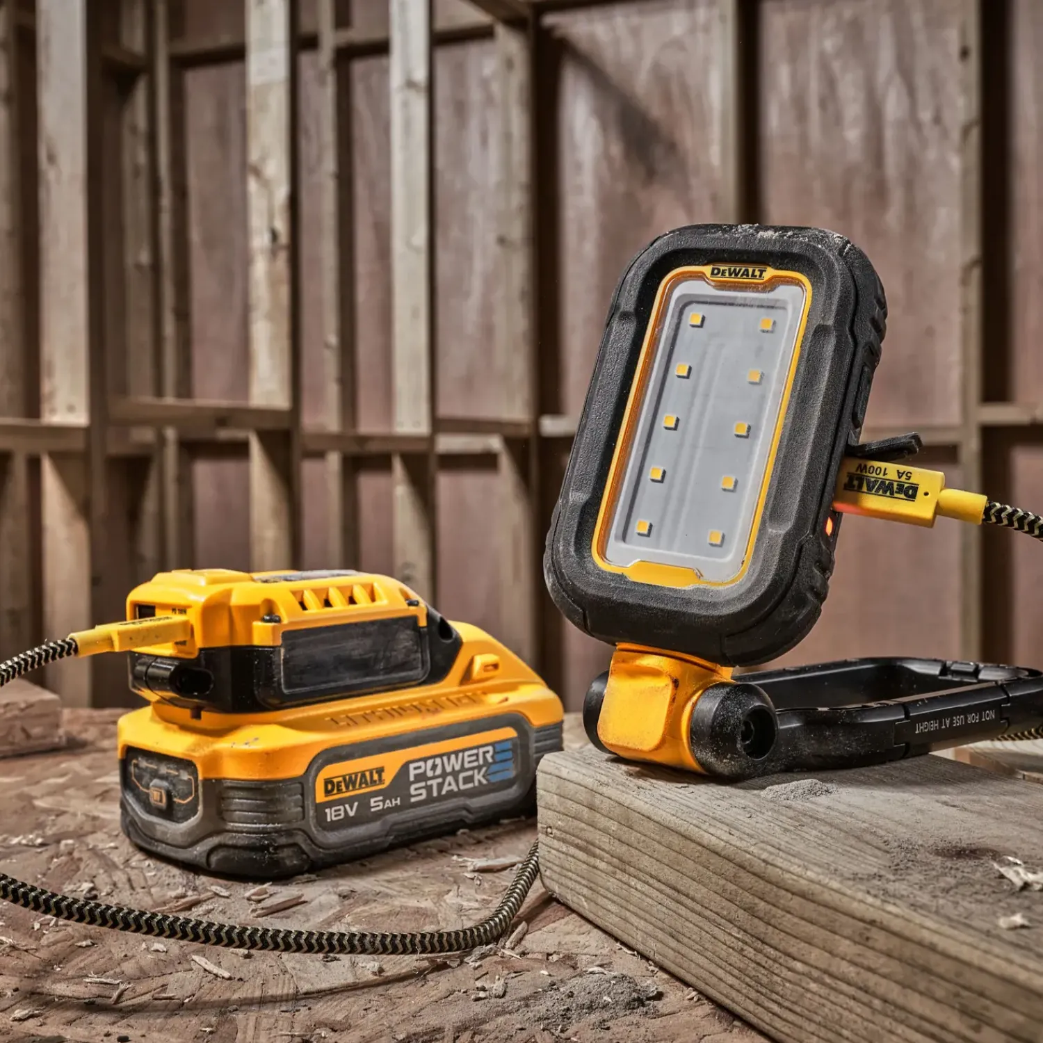 DeWALT DCL182-XJ arbejdslampe USB C
