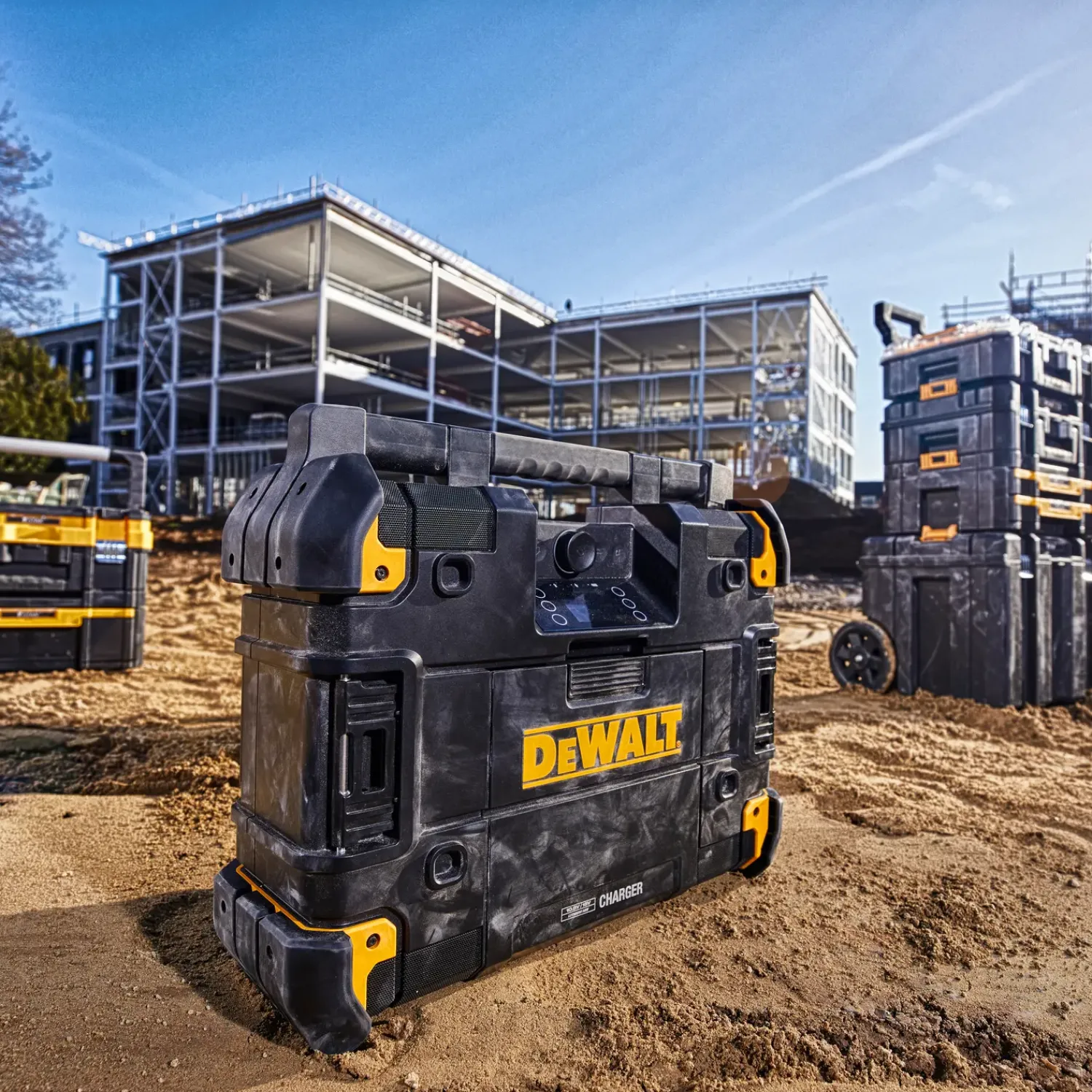 DeWALT Arbejdsradioer^DWST1-81078 TSTAK byggepladsradio med oplader