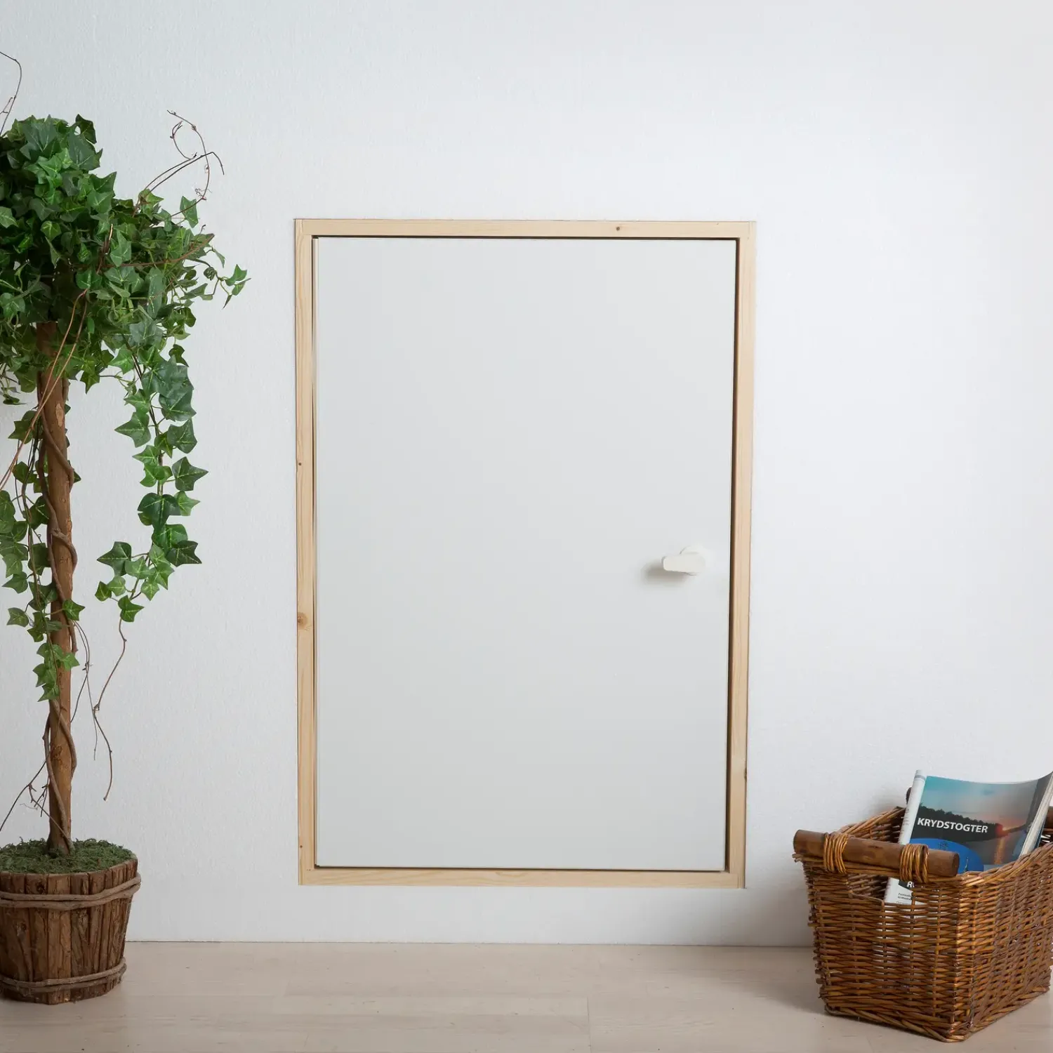 Dolle Nordic Trapper Og Lemme^Dolle ClickFIX® 56WH skunklem hvidmalet udv. karm i 54x80 cm