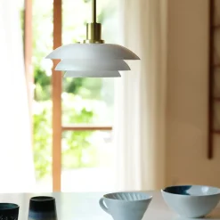 Dyberg Larsen Pendler^DL31 pendel opal/messing