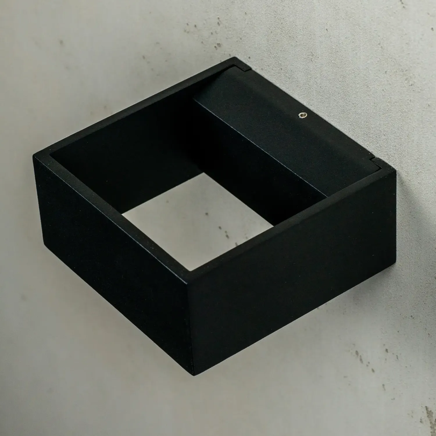 Hot Dyberg Larsen Jupiter udendørs væglampe