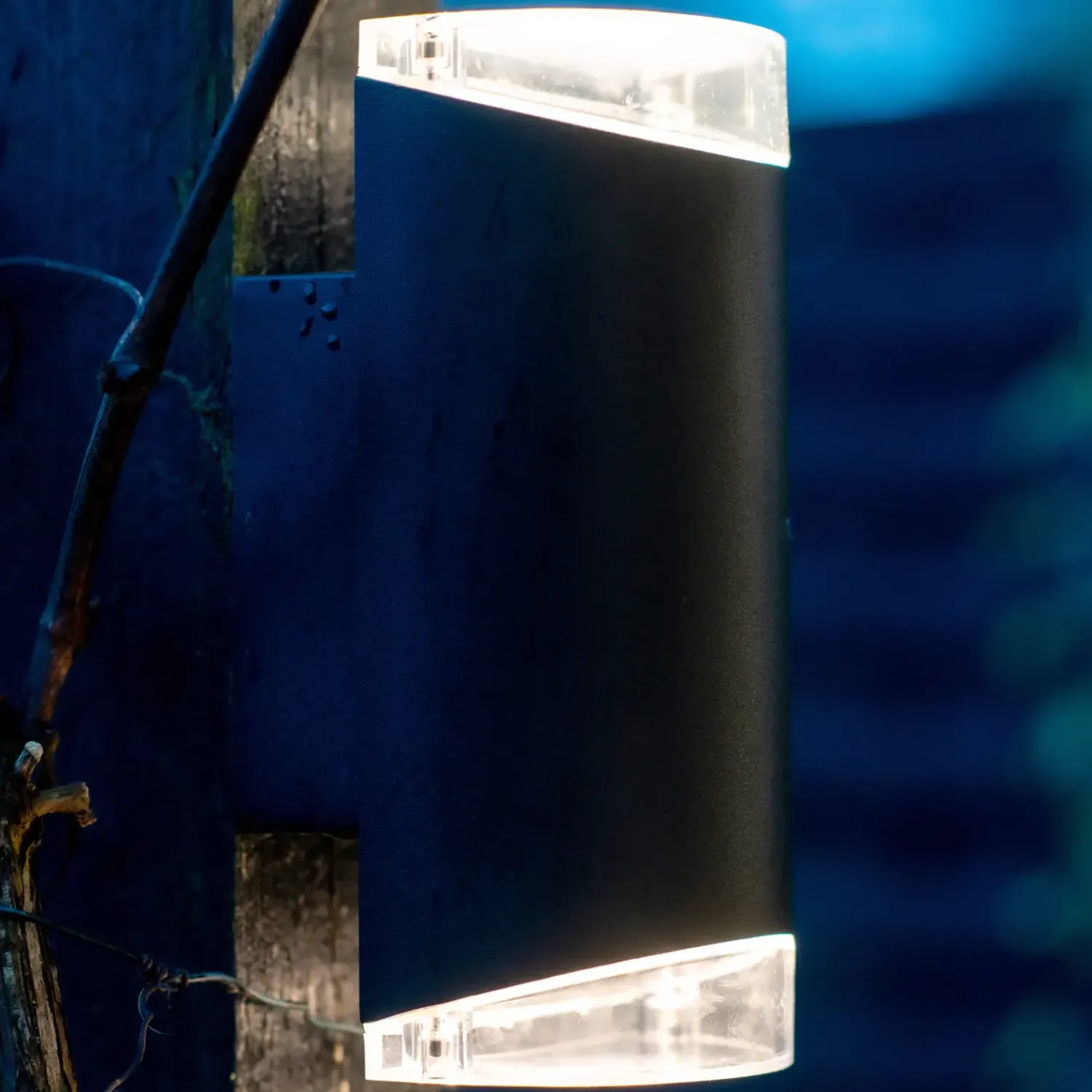 Clearance Dyberg Larsen Ribe udendørs væglampe up/down sort