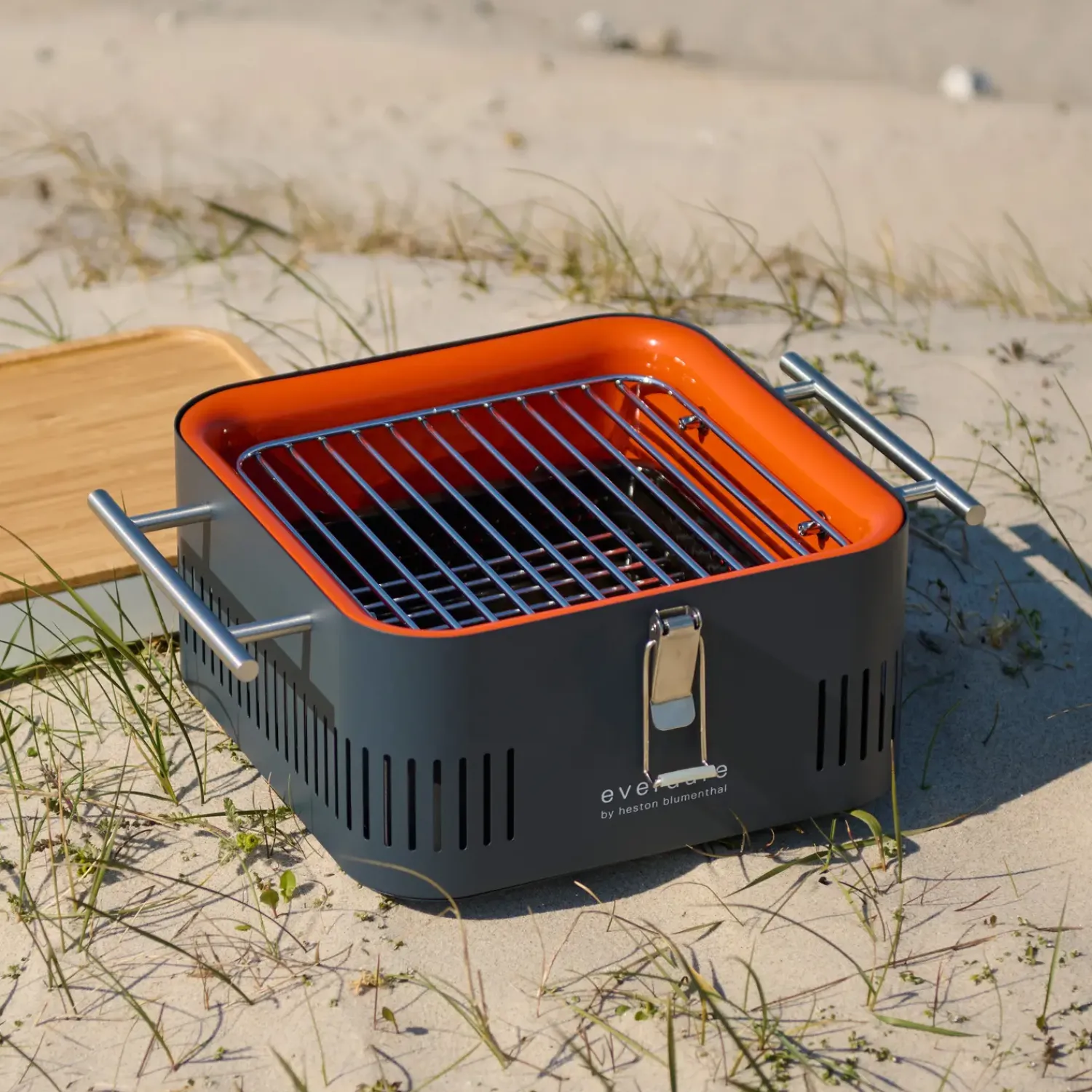 New Everdure CUBE kulgrill graphite