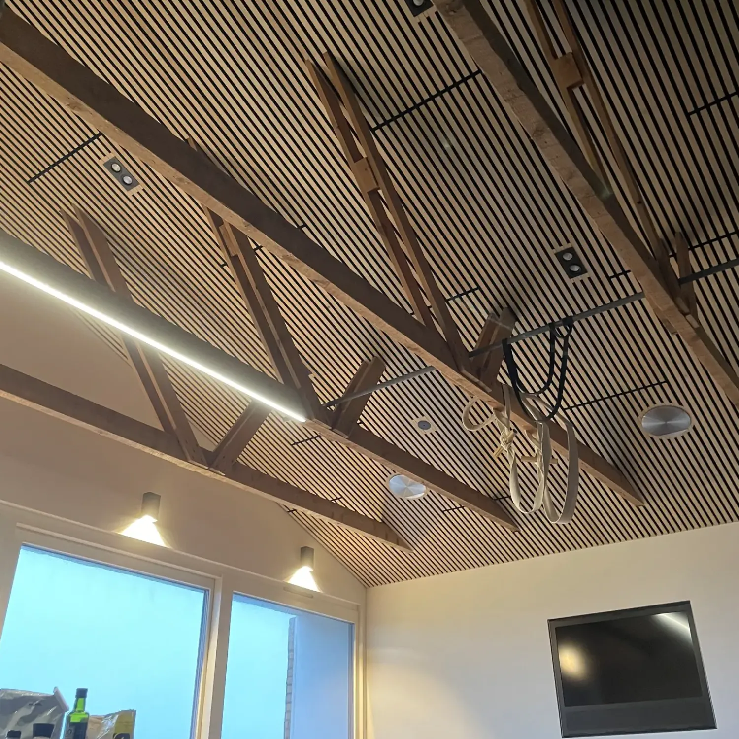 Fibrotech Akustikpaneler^Premium Proff akustikpanel 22x605x3000 mm ask