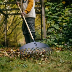 Fiskars Haveredskaber^Solid metal løvrive 40x4x166 cm