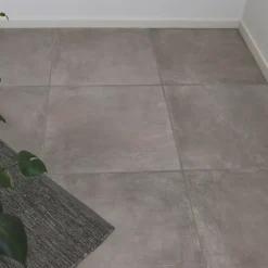 Clearance Flaminia Tranzit Taupe væg-/gulvflise 61,5x61,5 cm
