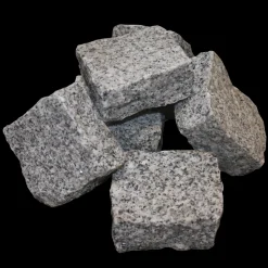 Granit.dk Belægningssten^Granit chaussésten 9x9x4/6 cm grå