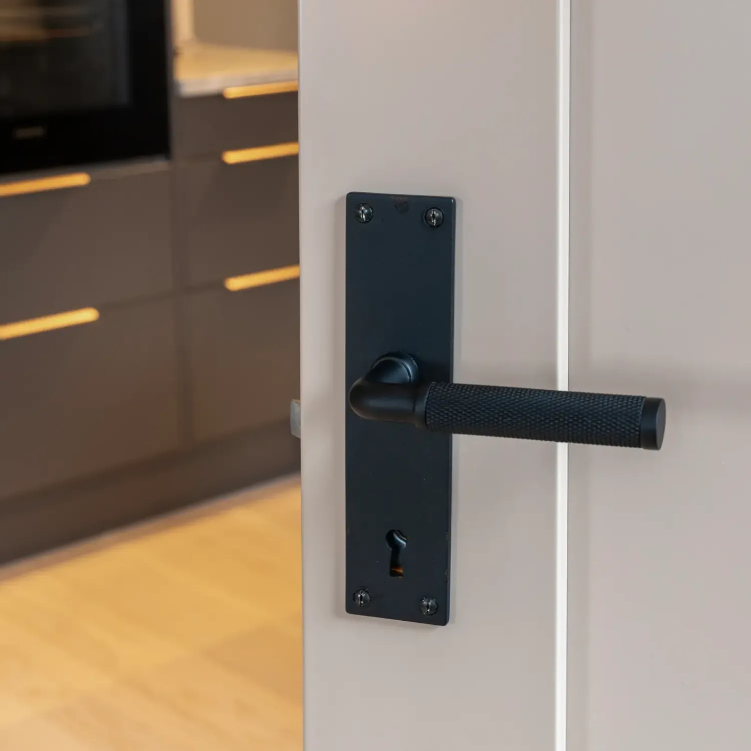 Habo Tilbehør Døre Og Vinduer^dørgreb inkl. langskilt Lexington sort