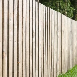 Outlet Hegnsbrædder gran trykimprægneret 16 x 100 mm x 1,8M