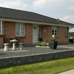 IBF Kantsten^Holmegaardsten kantblok m. lige kant, 14x21x14 cm, antracit