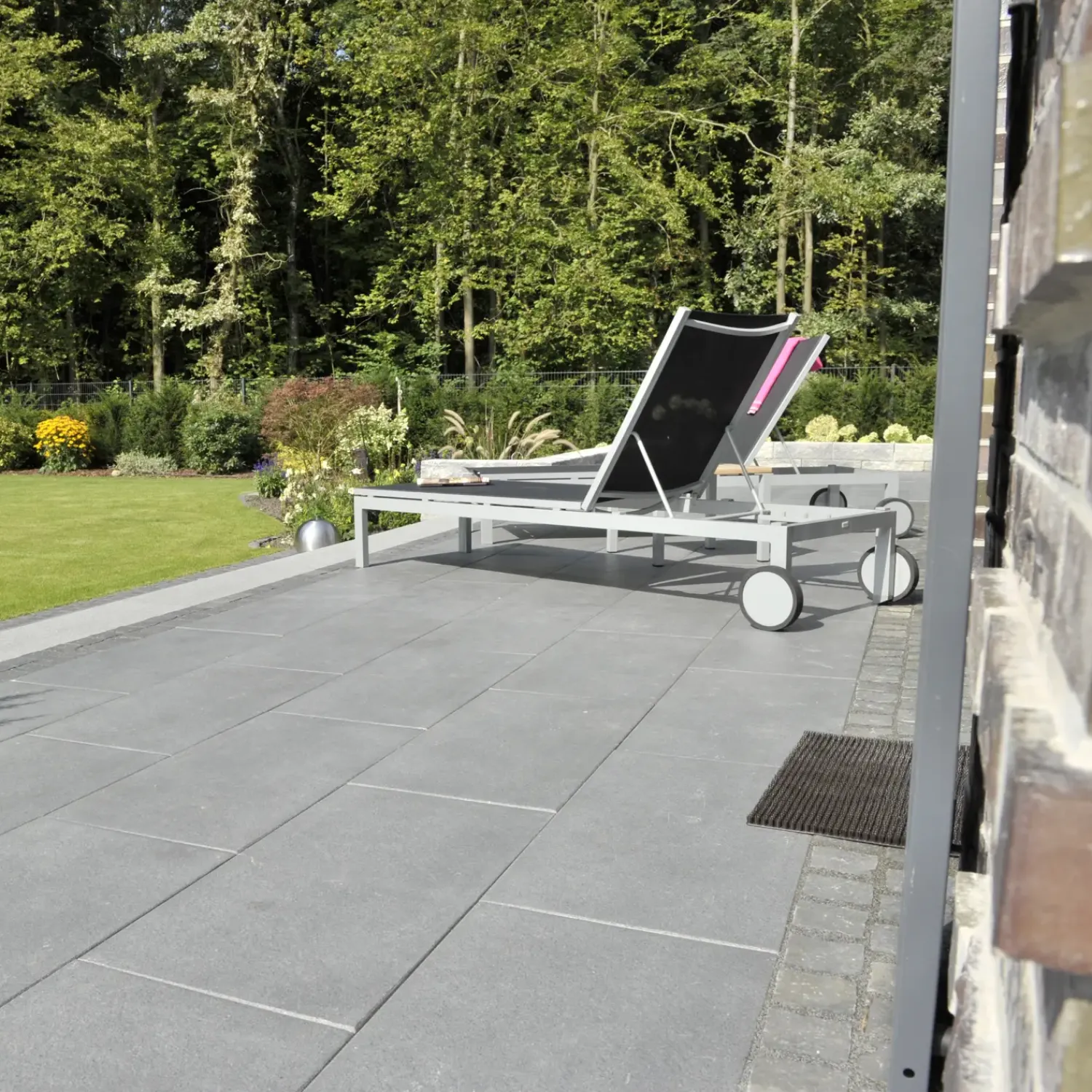 IBF Belægningssten^TrendLine Sort flammet - 40,5x80,5x4 cm