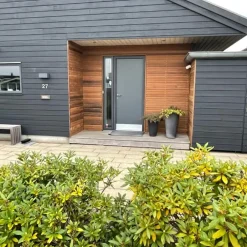 Hårdt Træ Terrassebrædder^IPE lister mørkebrun høvlet 20 x 40 mm 1,85 m