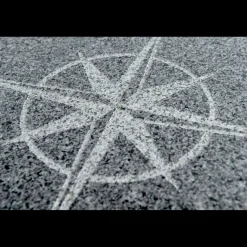 Belægningssten^Kompasdæksel G654 Ø40x4 cm mørkegrå