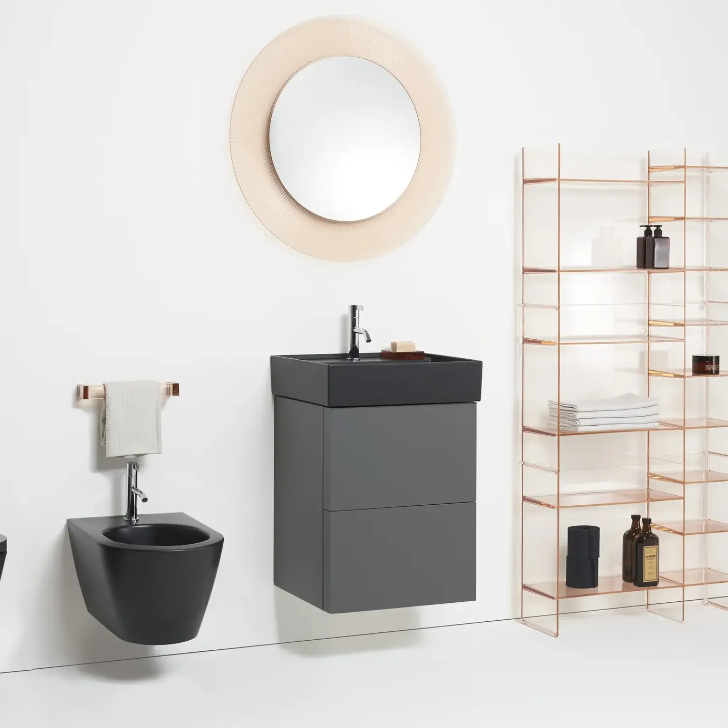 New Laufen Kartell væghængt toilet Glossy sort