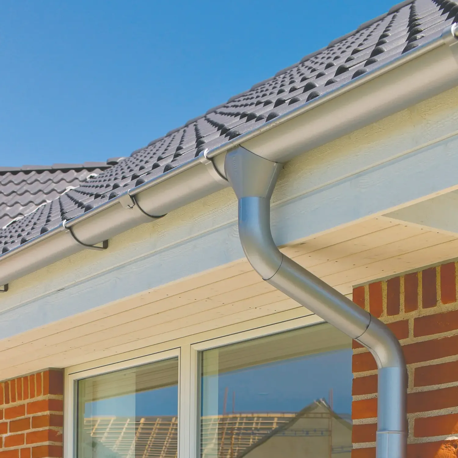 Lindab Ståltagrender^Rainline halvrund tagrende 125x6000 mm