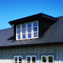 Lindab Tilbehør Til Tage Og Tagrender^topline fodblik sort 0,15x1,23 m