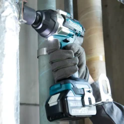 Makita Slagnøgler^DTW700Z slagnøgle 18V LXT solo