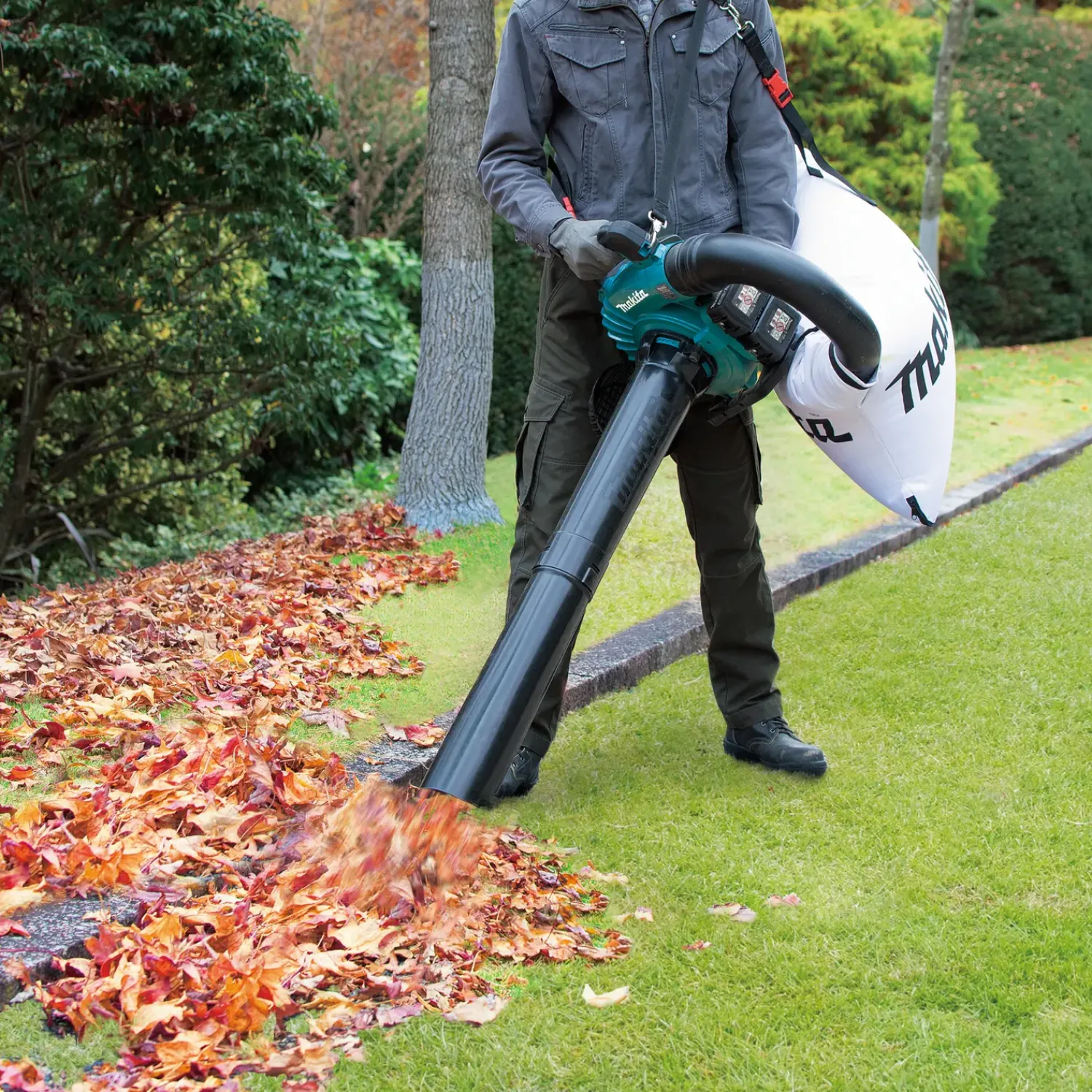 Makita Løvsugere Og Løvblæsere^DUB363ZV 18V LXT løvblæser/suger solo