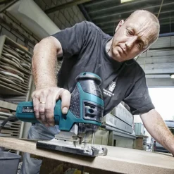 Makita Stiksave^4351TJ stiksav 580 Watt