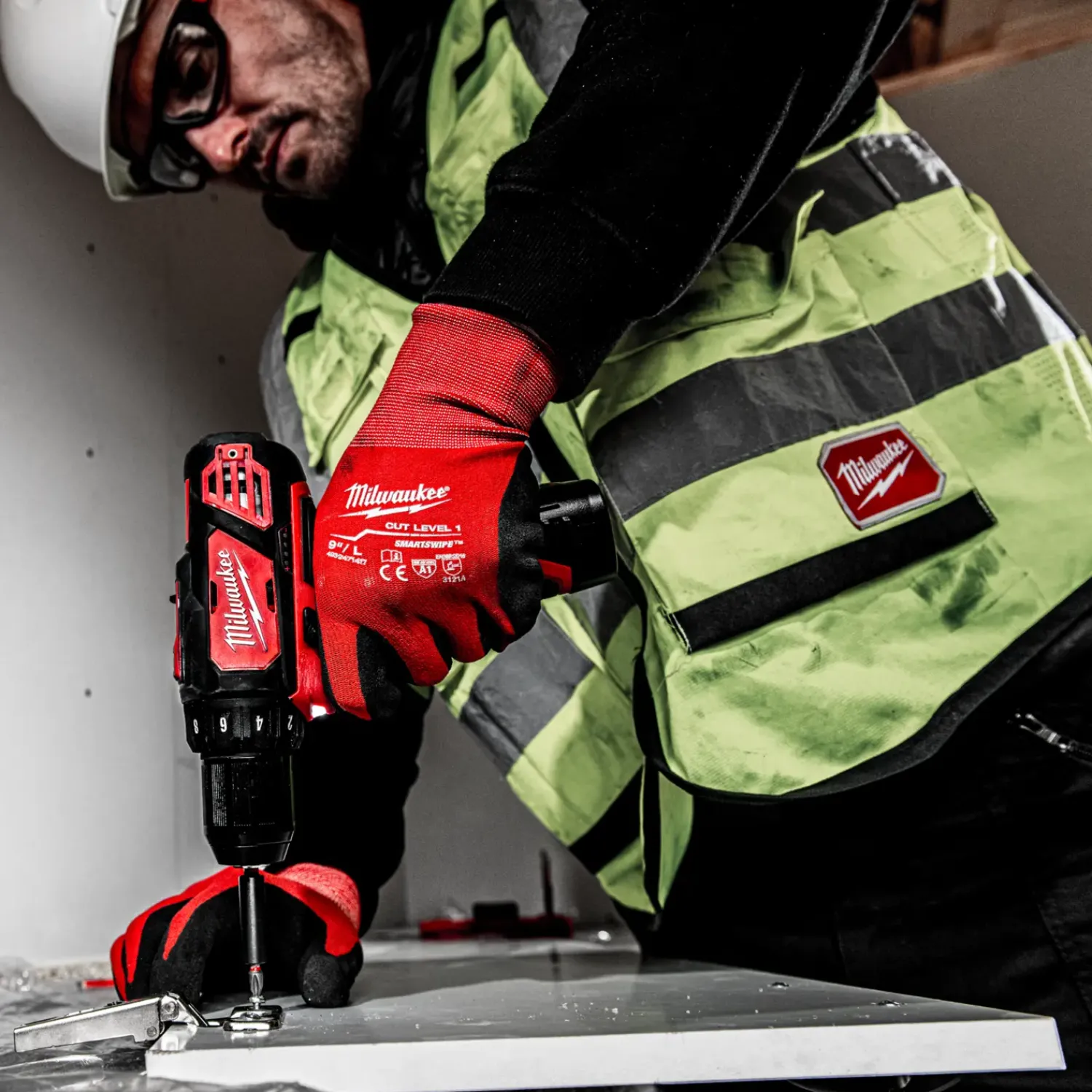 Milwaukee Bore- Og Skruemaskiner^M12™ BDD-201C 12V bore-/skruemaskine inkl. 1x2 Ah batteri og lader