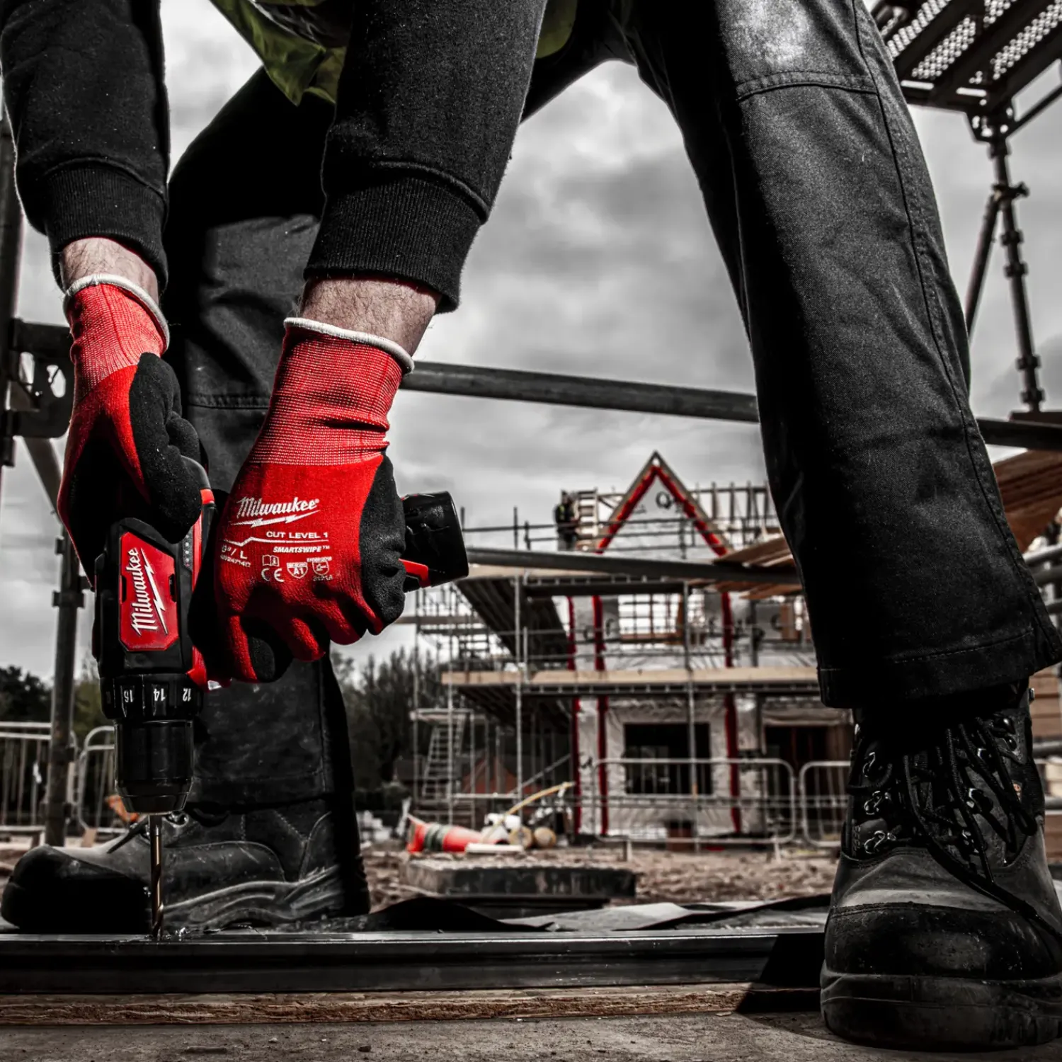 Milwaukee Bore- Og Skruemaskiner^M12™ BDD-201C 12V bore-/skruemaskine inkl. 1x2 Ah batteri og lader