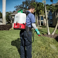 Milwaukee M18 BPFP-CST Switch Tank™ sprøjtebeholder 15 L til kemi - solo