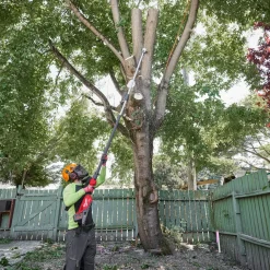 Milwaukee Beskæring Og Økser^M18 FTPS30-0 18V teleskop stangsav 30 cm solo