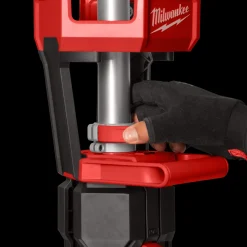 Milwaukee Arbejdslamper^M18 SAL-0 18V arbejdslampe på stativ solo