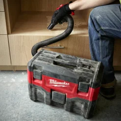 Milwaukee Støvsugere^M18 VC2 -0 18V våd/tør-støvsuger solo