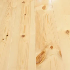 Trægulve^Moelven massiv fyrretræsgulv ubehandlet 30x135 mm