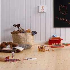 Trægulve^Moelven massiv fyrretræsgulv ubehandlet 30x135 mm