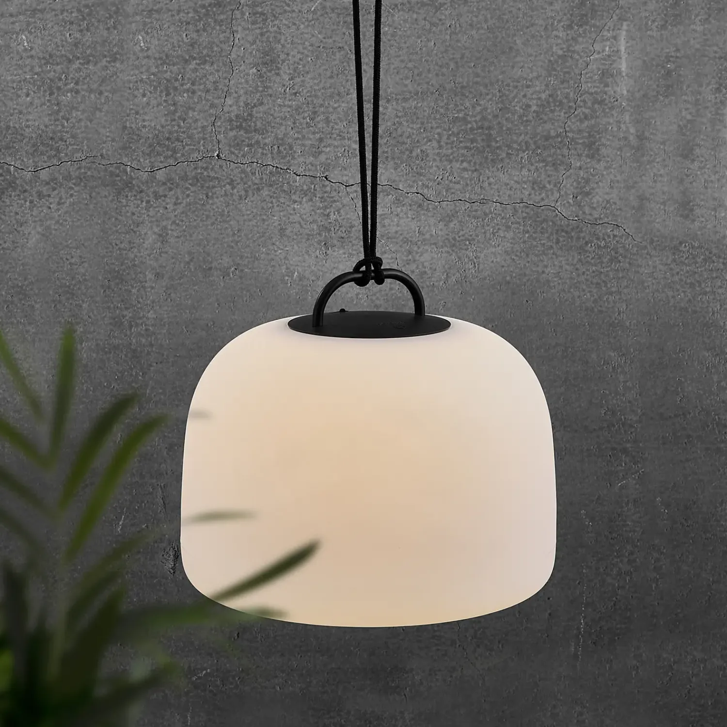 Best Nordlux Kettle 36 havelampe sort/hvid