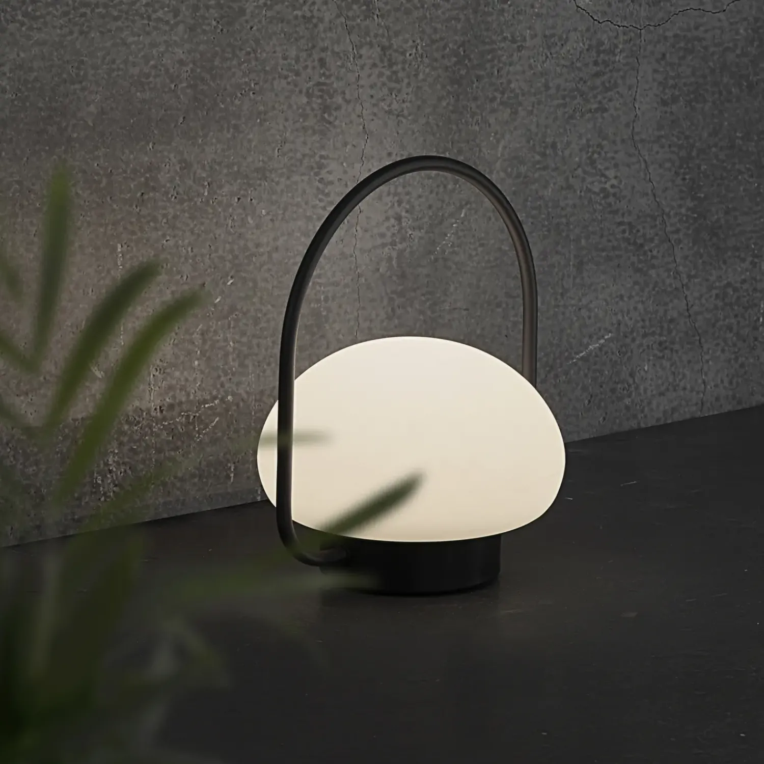 Discount Nordlux Sponge batteri havelampe to-go Ø20 hvid/sort