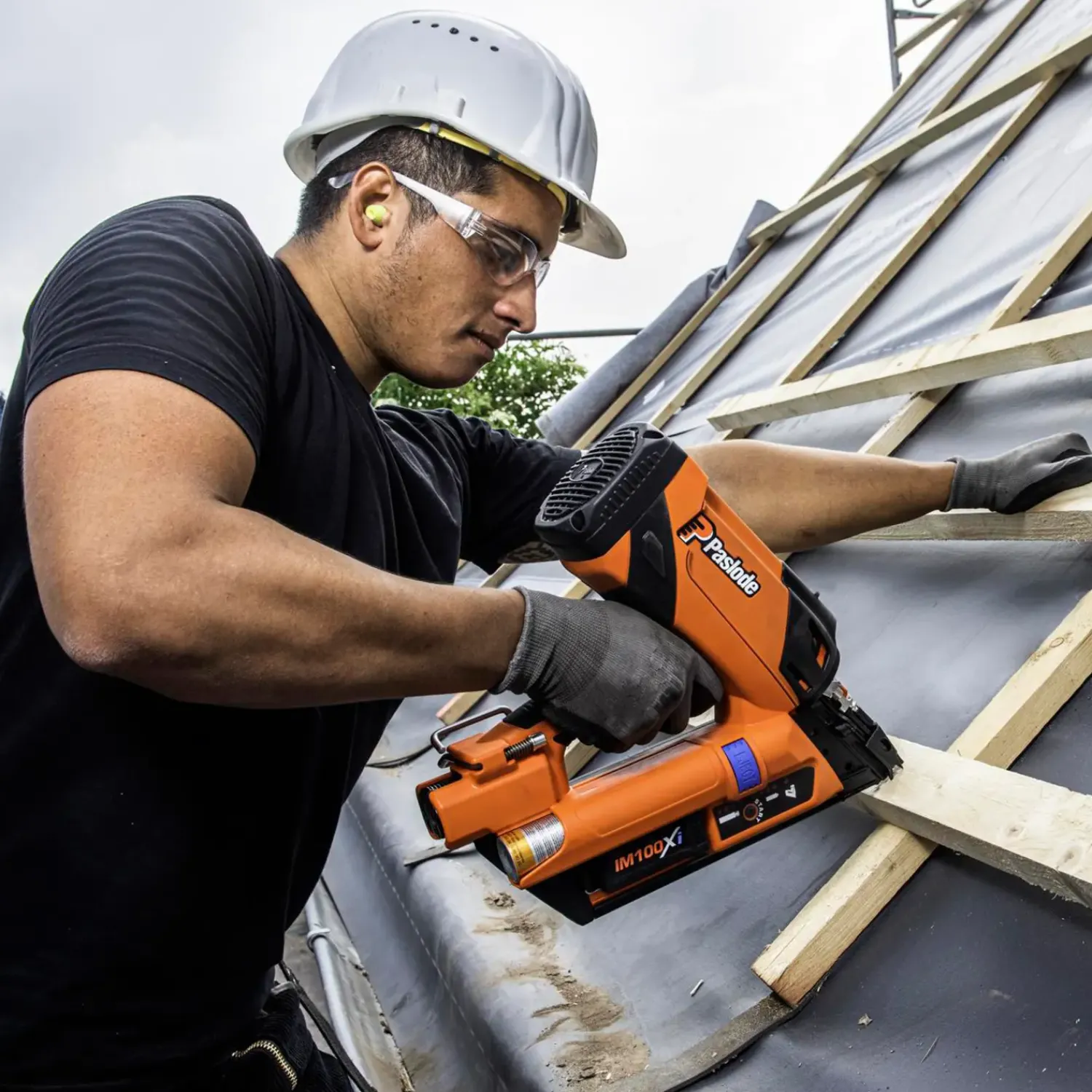 Best Paslode IM100Xi gas sømpistol til 34° 63-100 mm stavsøm