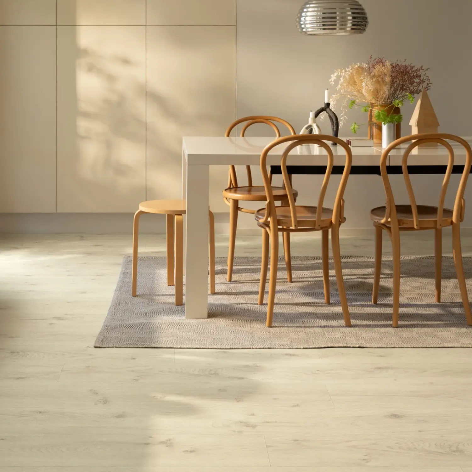 Laminatgulve^Pergo Trondheim laminatgulv 211x2050x9,5 mm light beige oak
