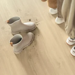 Discount Pergo Trondheim laminatgulv 211x2050x9,5 mm fresh nordic oak