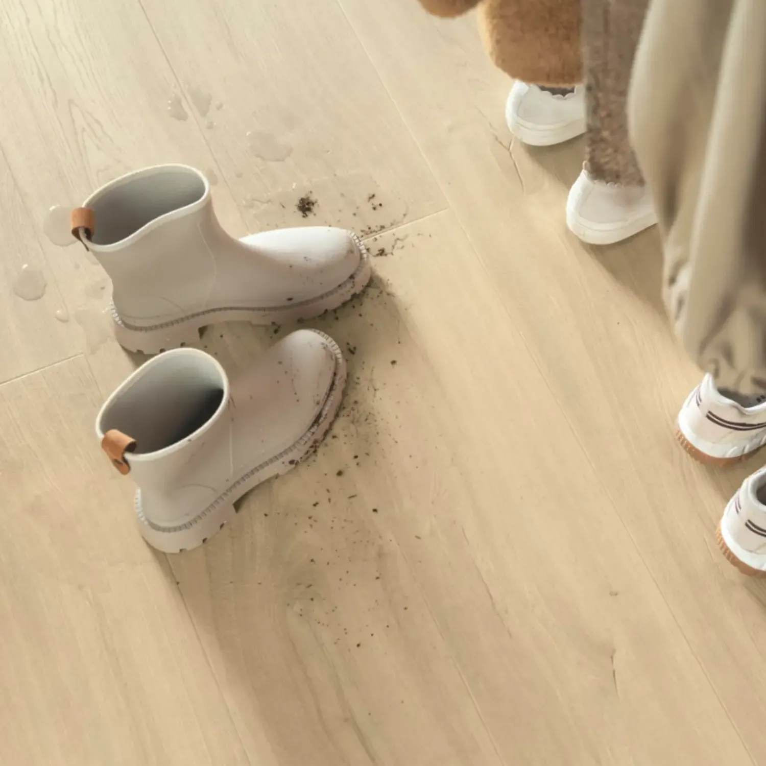 Discount Pergo Trondheim laminatgulv 211x2050x9,5 mm fresh nordic oak