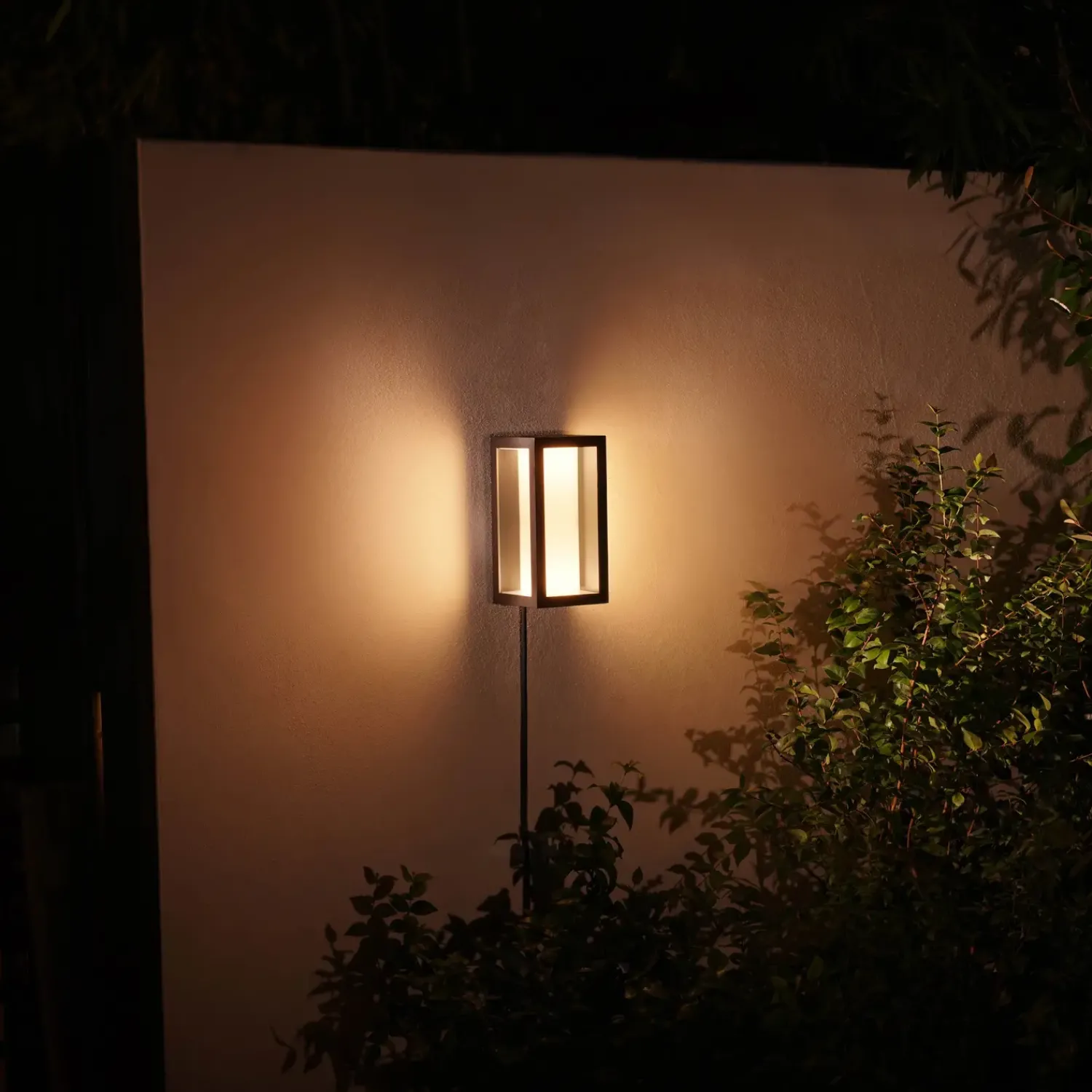 Philips Hue Udendørs Væglamper^Impress udendørs væglampe 2x8W sort