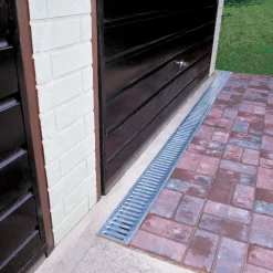 Plastmo Brønde Og Dræn^universal galvaniseret rist 1 m