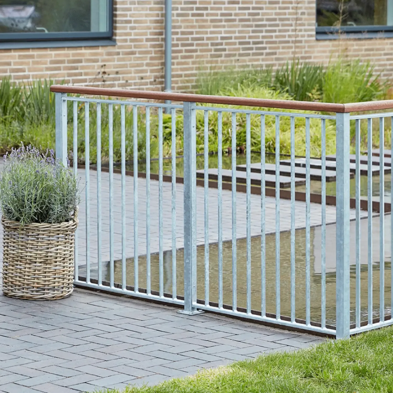 Plus Stål- Og Glashegn^Basic Gelændersystem 90x98 cm Varmgalv.