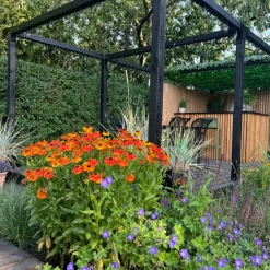 Plus Tilbehør Til Hegn^Cubic forlængerbeslag t/stolpe dobbelt sort