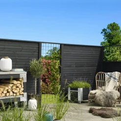 Plus Træhegn^Plank Profilhegn 174×166 cm Sort