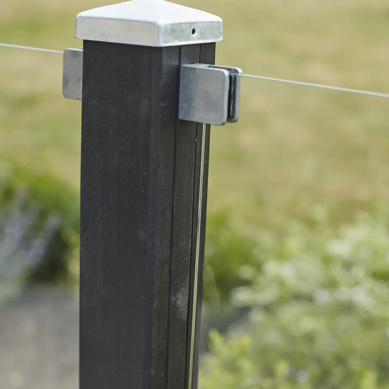 Outlet Plus Plank profilhegn inkl. glas 174x125 cm sort