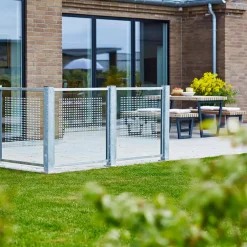 New Plus Stålstolpe m/fod 8x8x150 cm  inkl. 1 stk. stolpeafdækning/bolte