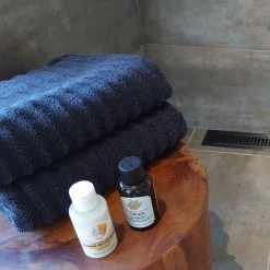 Purus Tilbehør Til Afløb Og Kloak^afløbsrendesæt m/vandlås og rist 1000 mm sort