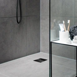 Online Purus afløbsrist/ramme 150x150 mm sort